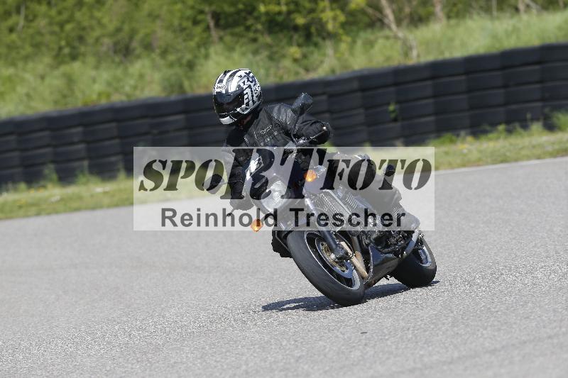 /Archiv-2025/09 22.04.2025 Cornu Master School ADR/gruen-vert/13